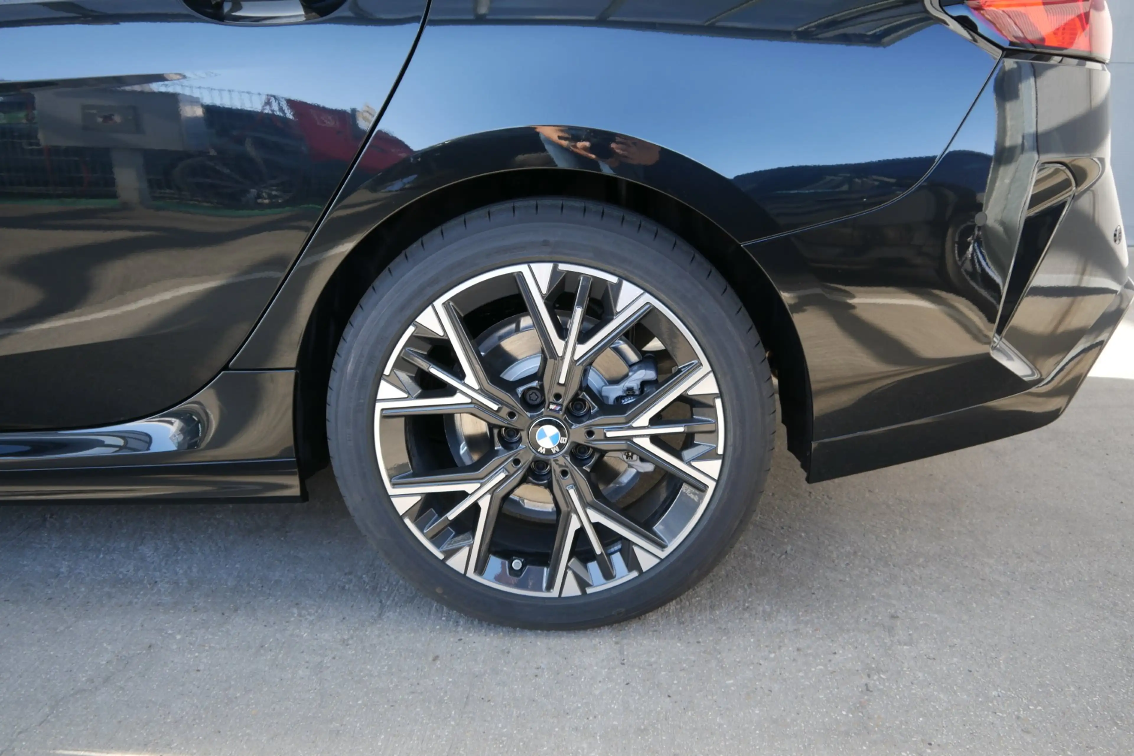 BMW 216 i *M-Sportpaket/Innovationspaket/360°/Adapt. LED/Head-Up* — photo 4