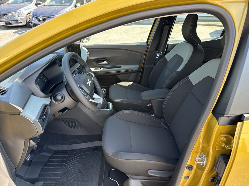 Dacia Sandero III 1.2 ECO-G 120 Stepway Extreme — photo 12