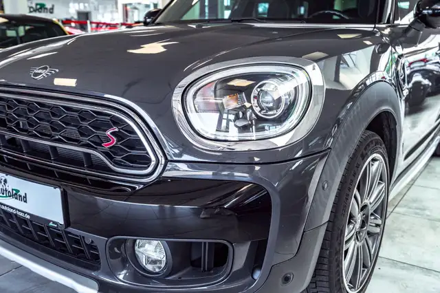 MINI Countryman view 11