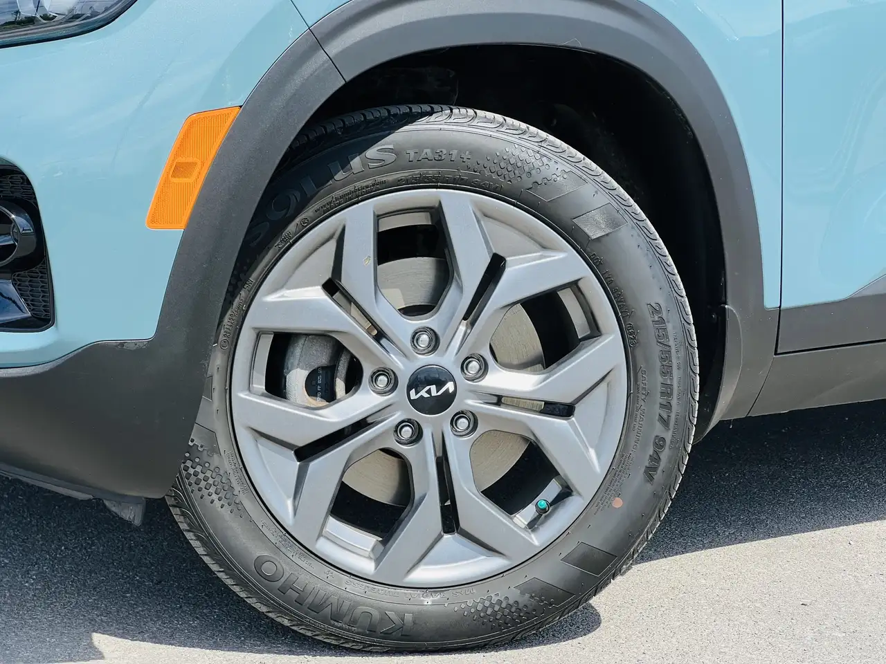 Kia Seltos снимка Kia Seltos
