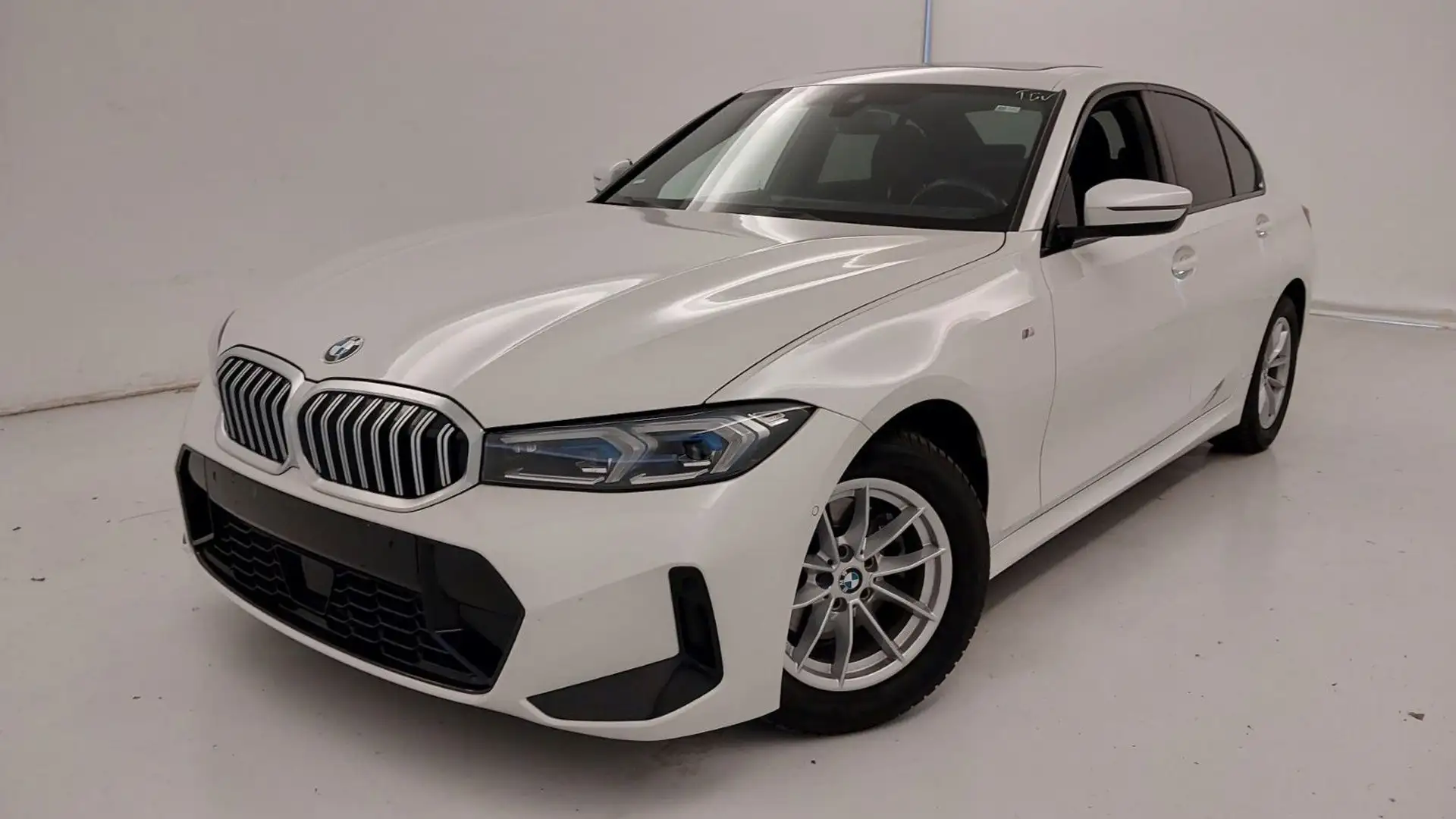 BMW 320 i Lim. M Sport GSD ACC Memory HUD Kamera 18" Blanc - 1