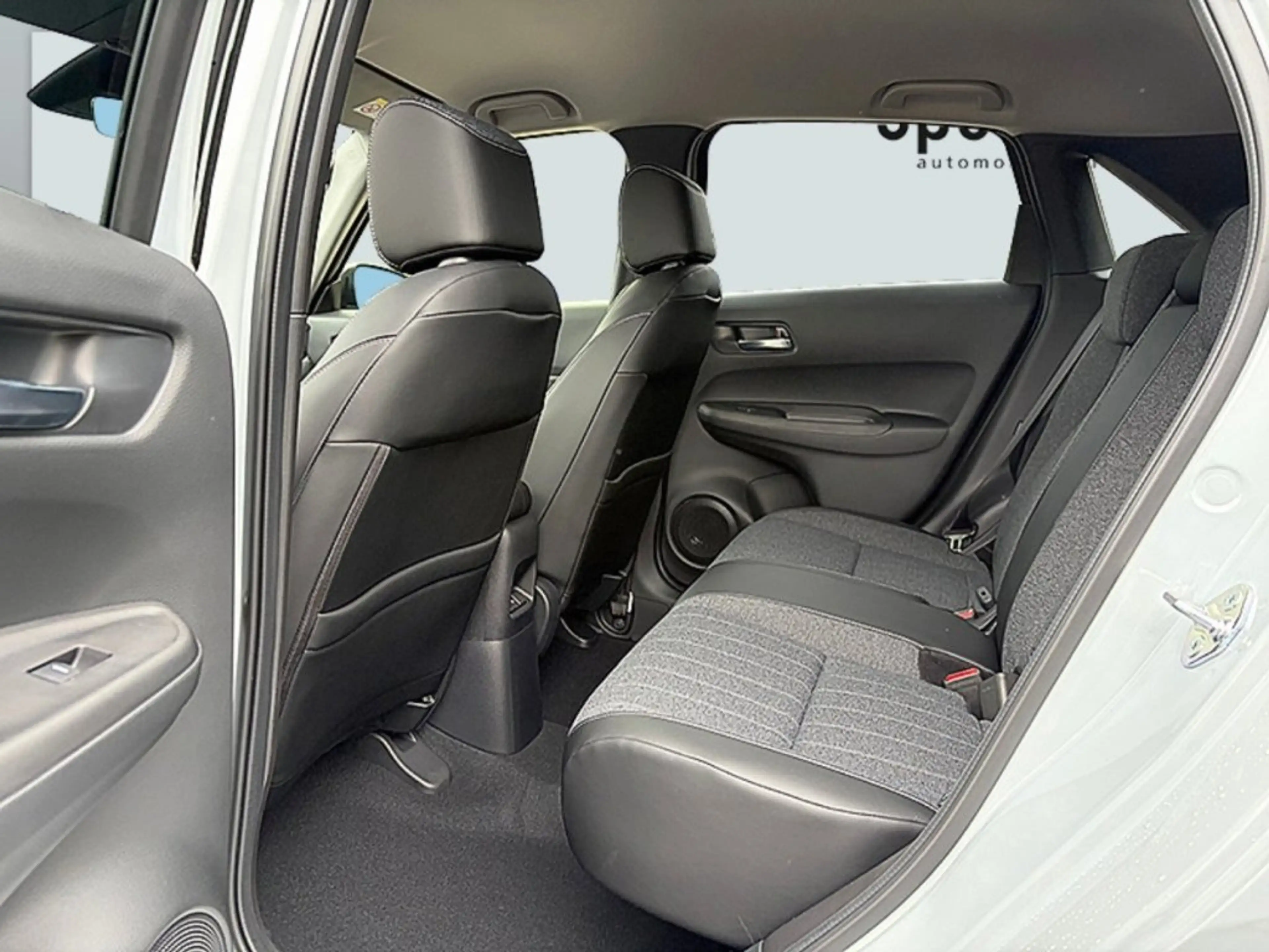 Honda Jazz 1.5 eCVT ADVANCE STANDARD — photo 9