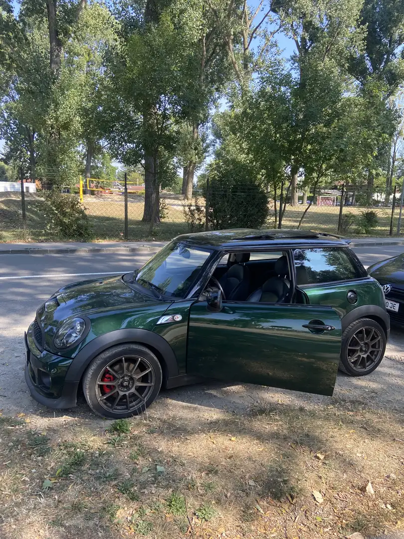 MINI Cooper S 1,6 JCW Optik Grün - 2