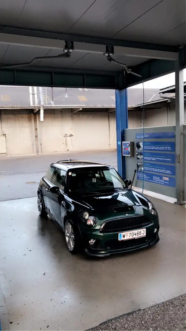 MINI Cooper S 1,6 JCW Optik Grün - 1