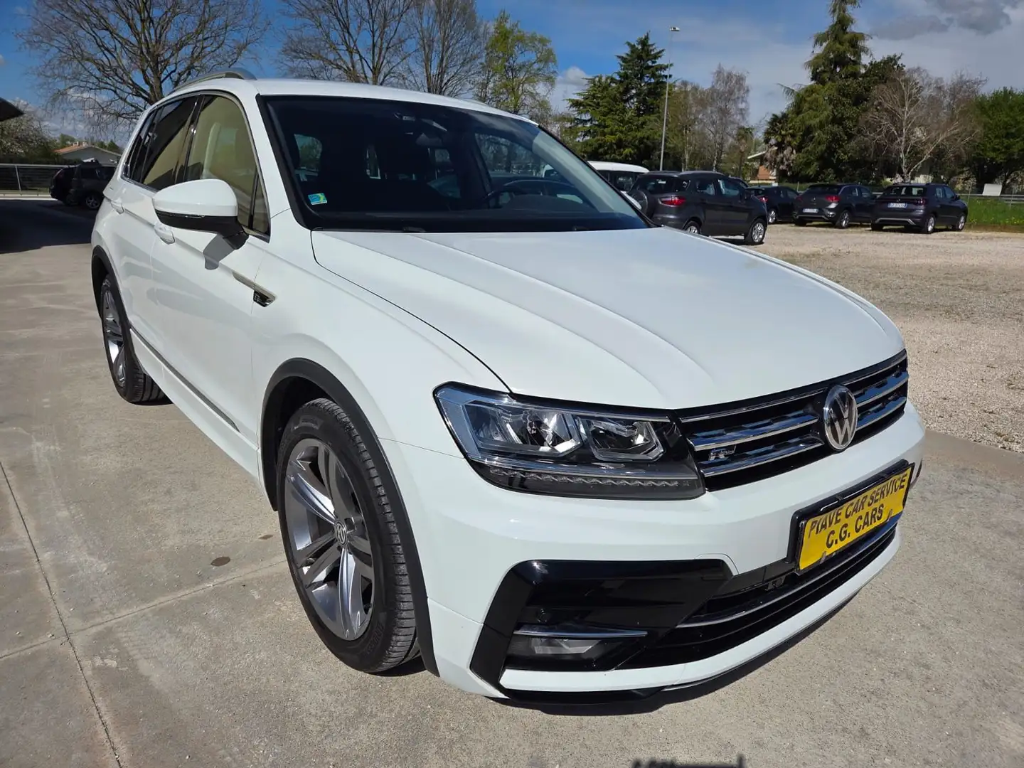 Volkswagen Tiguan Tiguan 1.6 tdi Sport 115cv R-LINE UNICOPR Blanc - 1