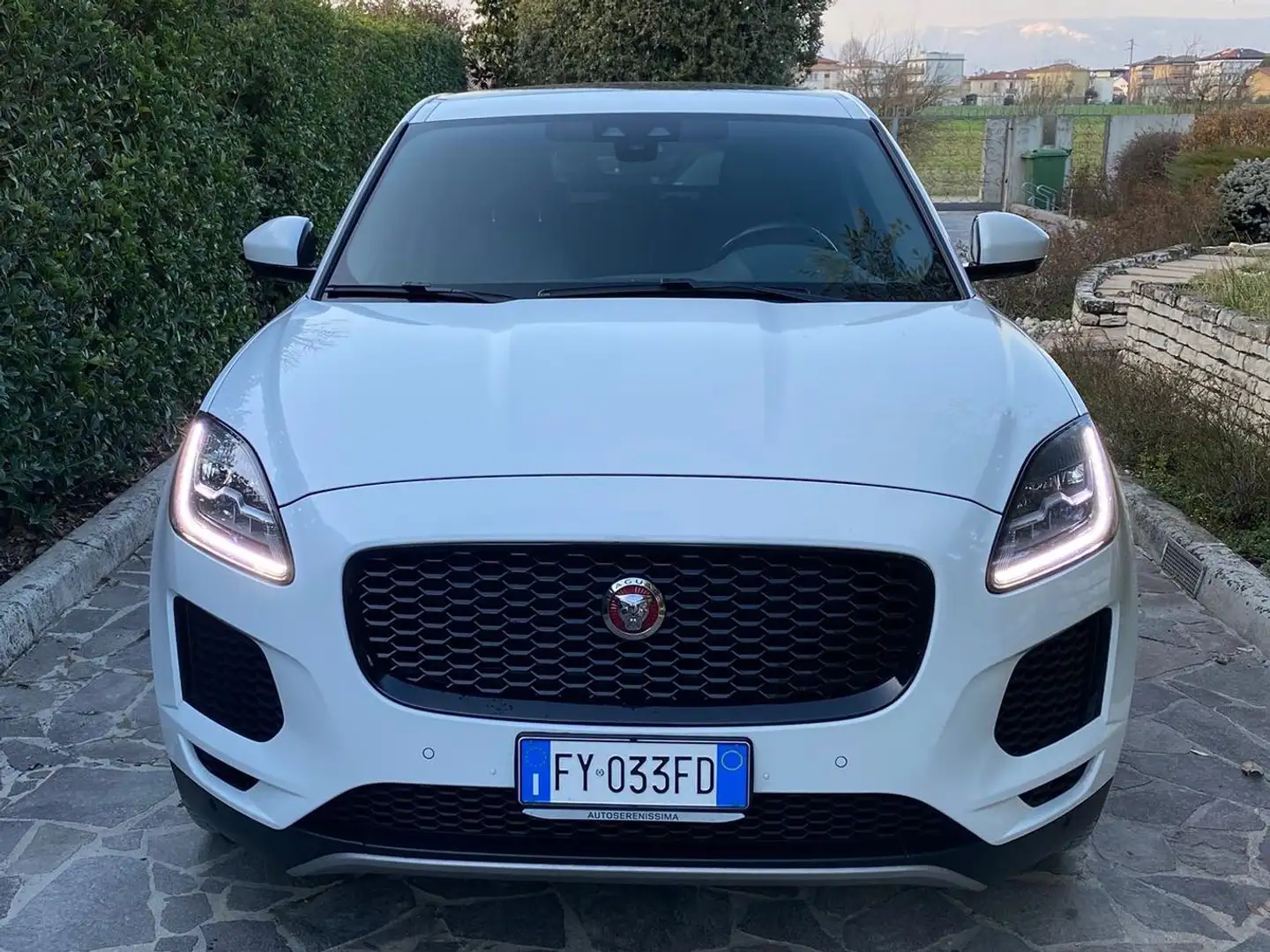 Jaguar E-Pace D150 AWD Aut. S - 2