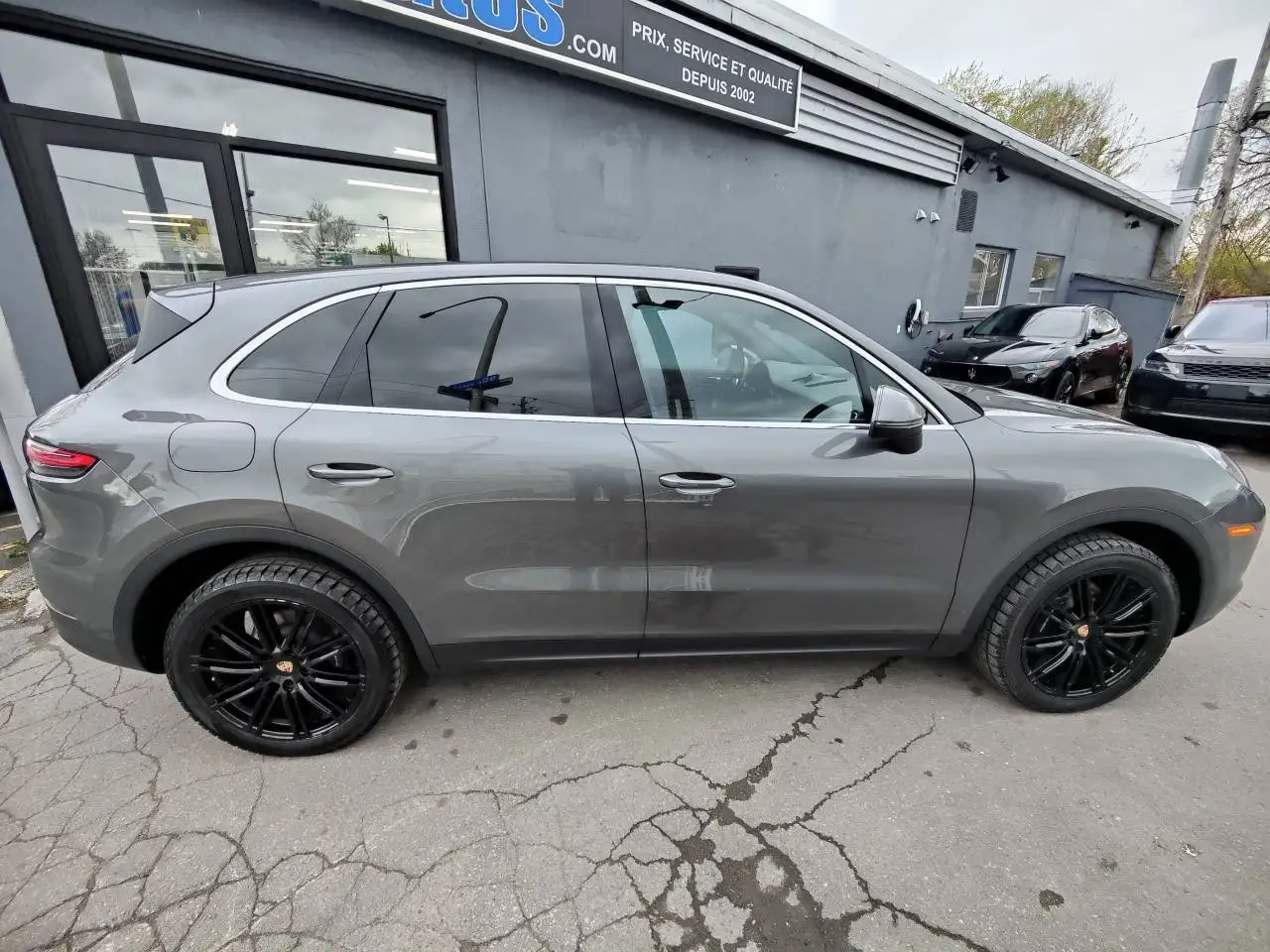 Porsche Cayenne photo Porsche Cayenne