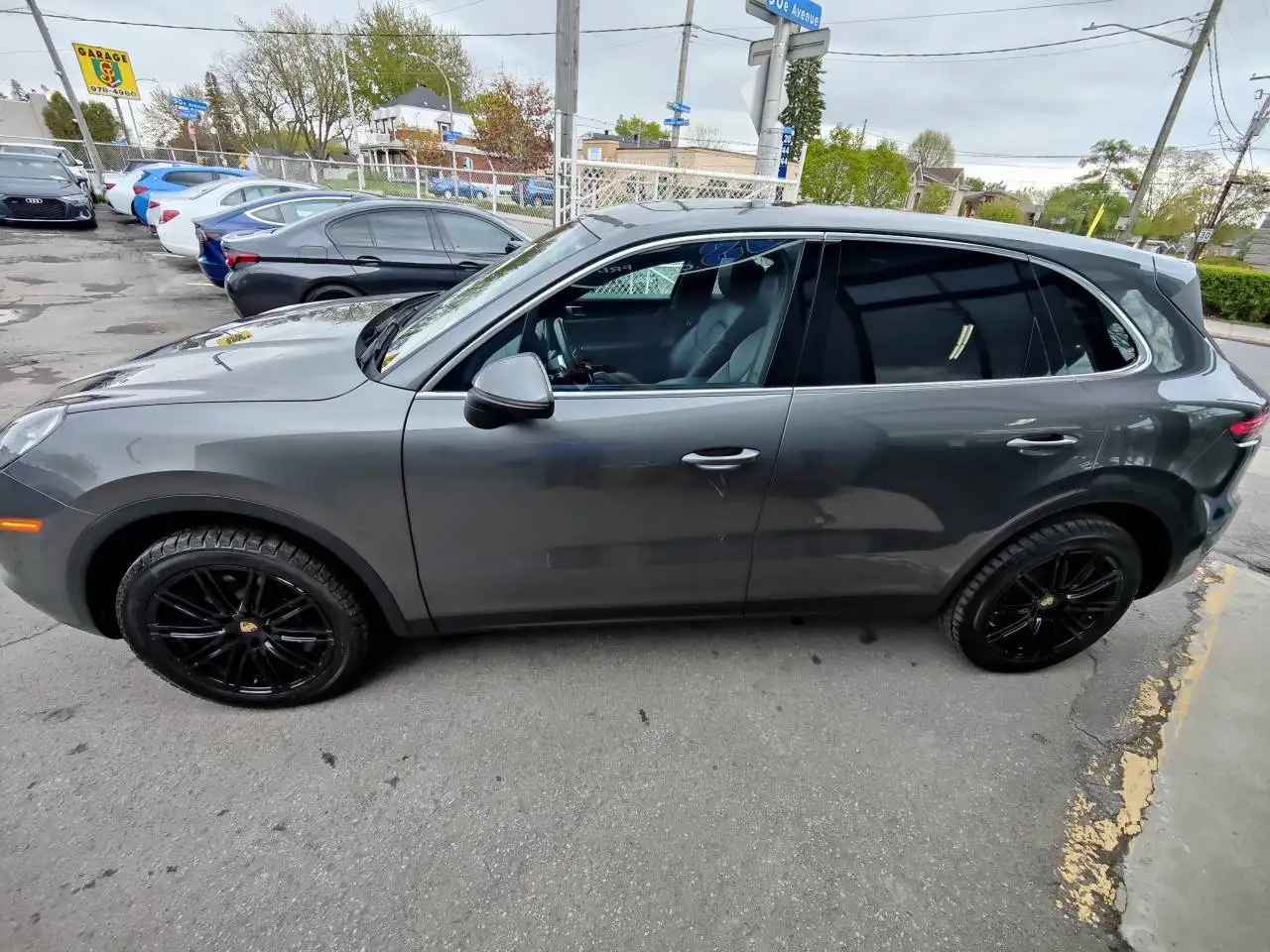 Porsche Cayenne photo Porsche Cayenne