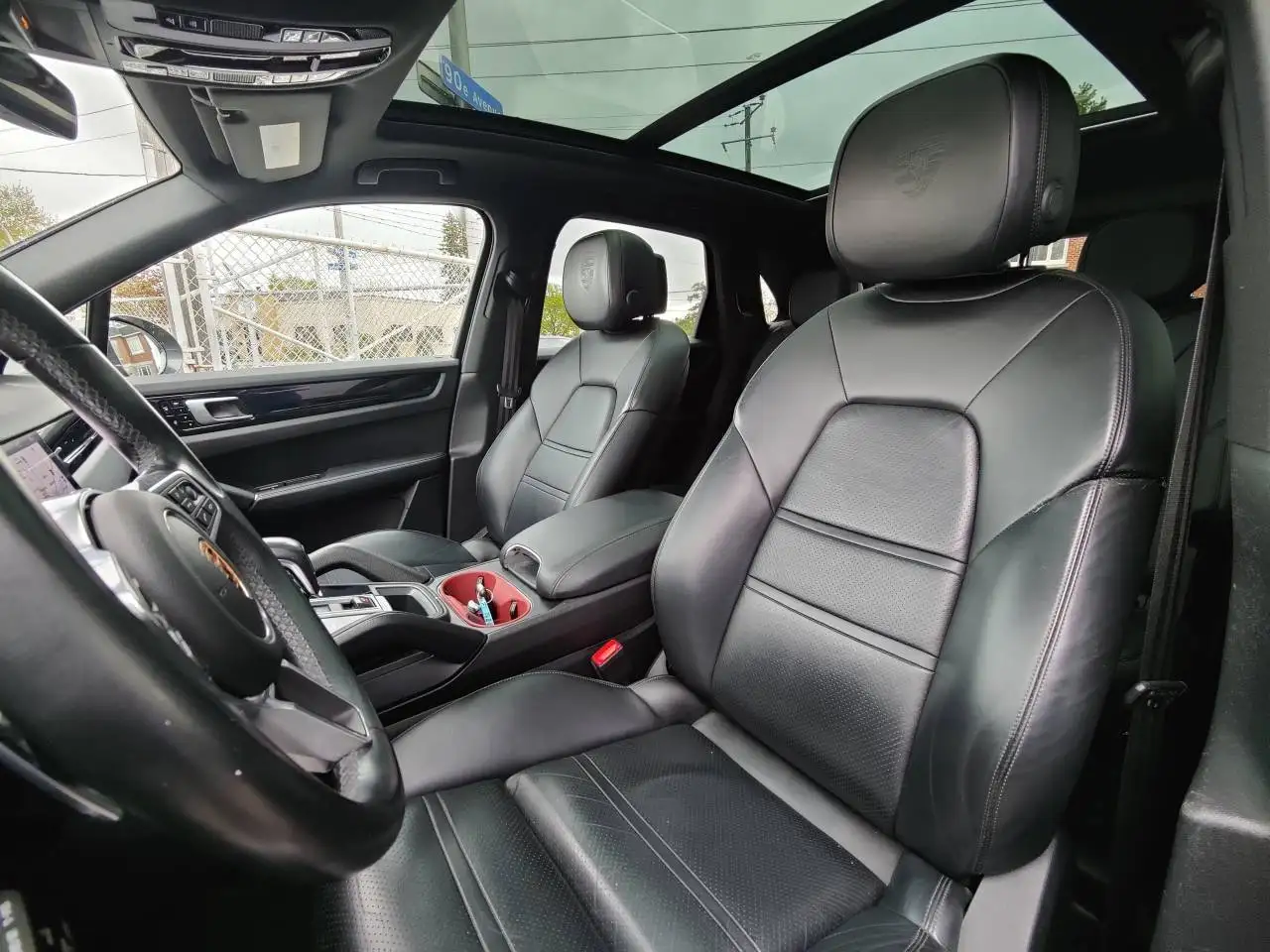 Porsche Cayenne photo Porsche Cayenne