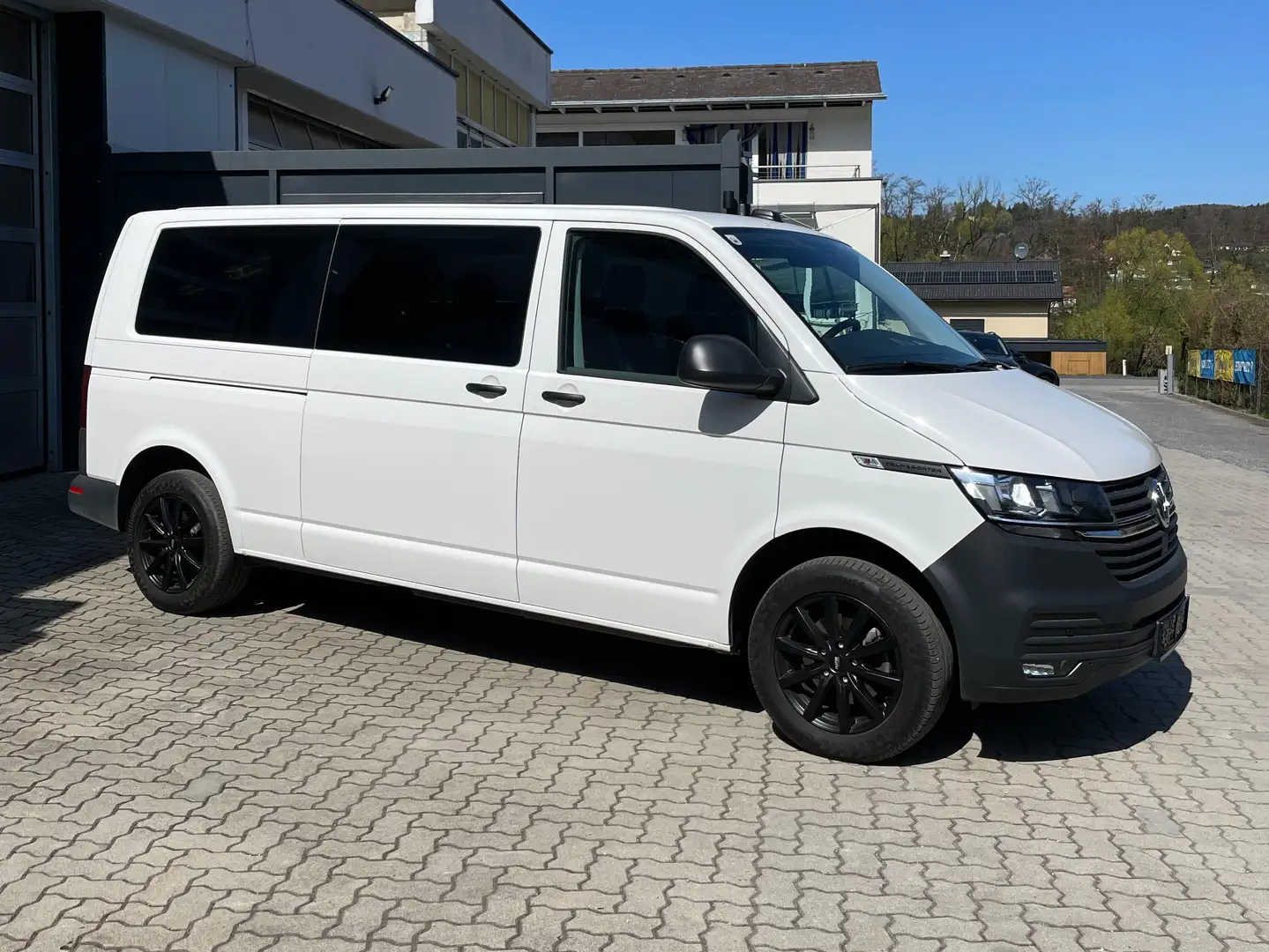 Volkswagen T6.1 Kombi lang FWD Weiß - 1