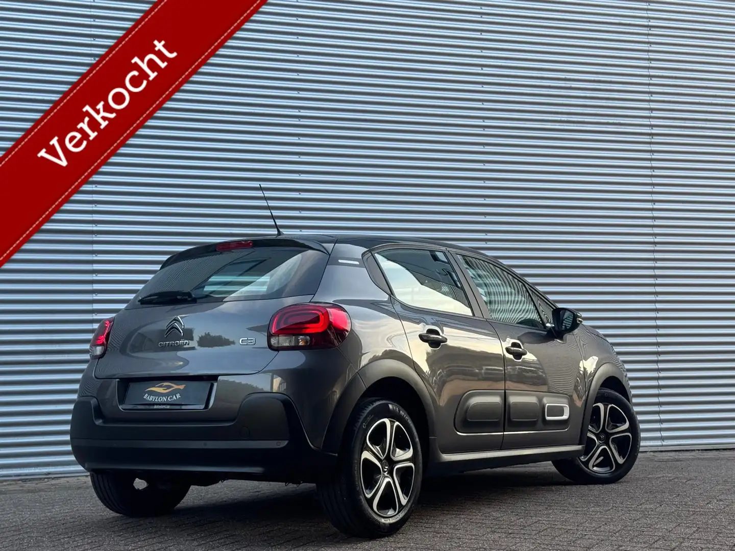 Citroen C3 1.2 PureTech Shine /Aut/LED/Camera/Carplay/Navi/Cr Grijs - 2