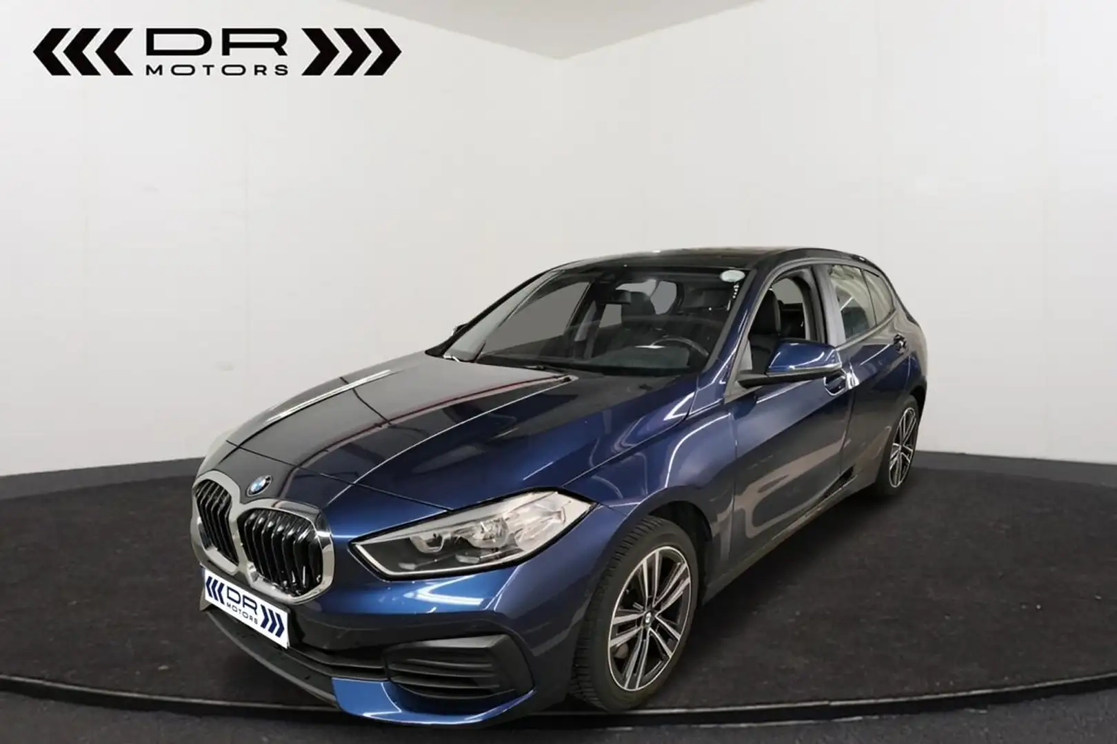 BMW 118 iA ADVANTAGE - NAVI - LEDER - TREKHAAK - COMFOR... Bleu - 1
