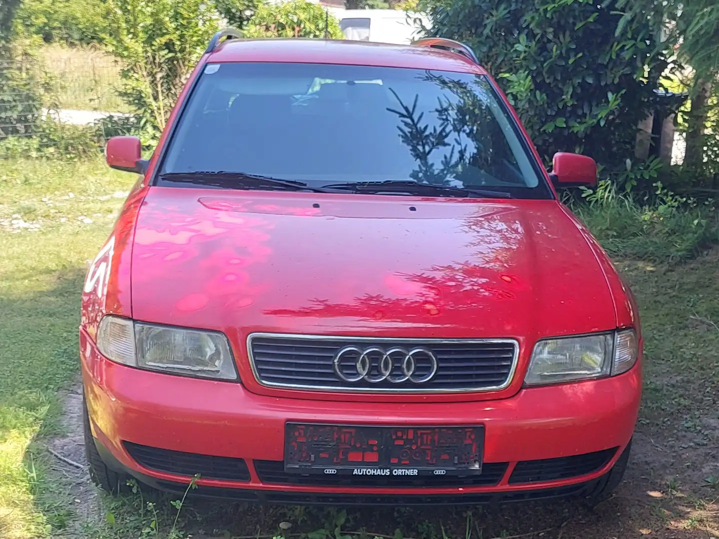 Audi A4 Avant 1,9 TDI Business Rot - 2