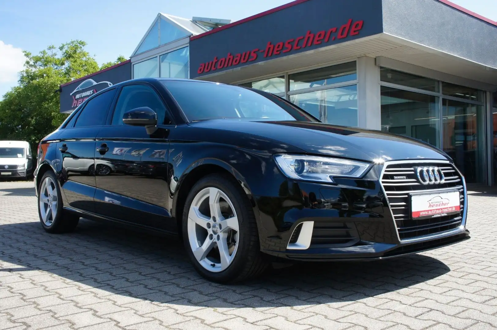 Audi A3 Limousine sport 40 TFSI quattro S-tronic Schwarz - 2