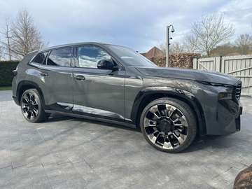 XM PHEV 4.4AS  V8 652 PK