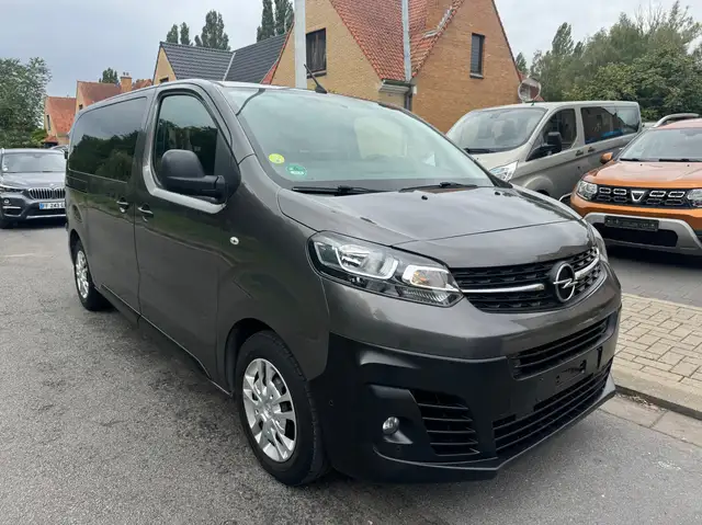 Opel Vivaro 2.0 diesel 120 Boite automatique 8pl