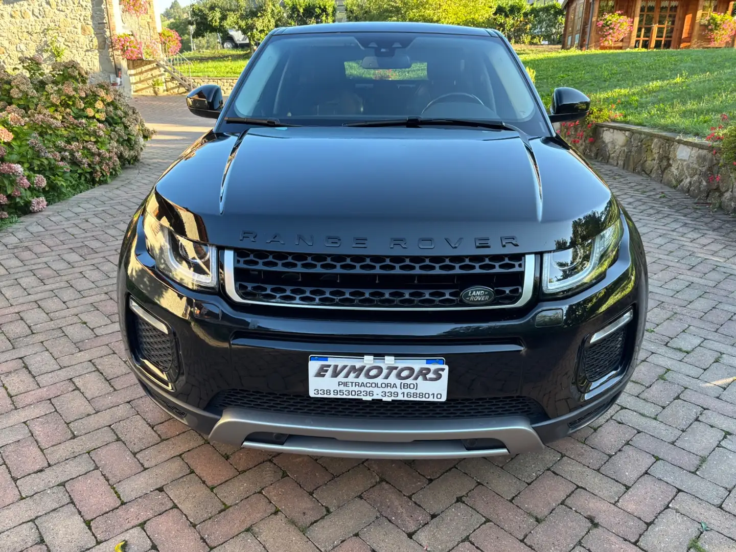 Land Rover Range Rover Evoque Range Rover Evoque 2.0 eD4 5p. Business Edition SE Schwarz - 1