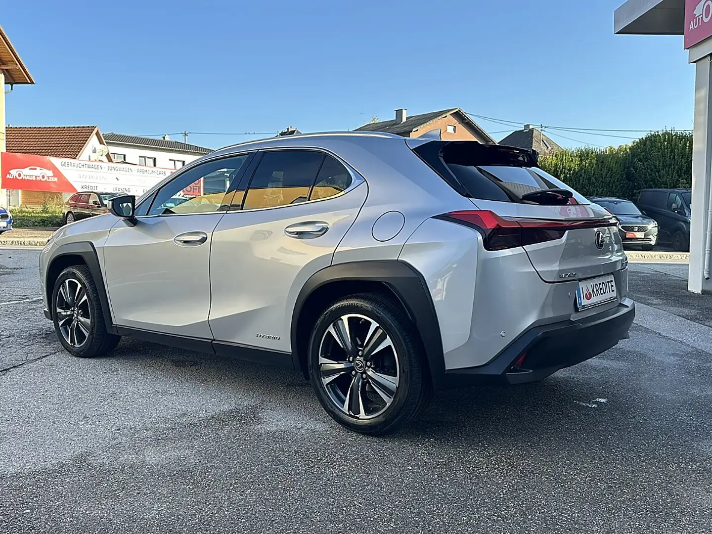 Lexus UX 250h *Hybrid, LED, Rü.Kamera* Silber - 2