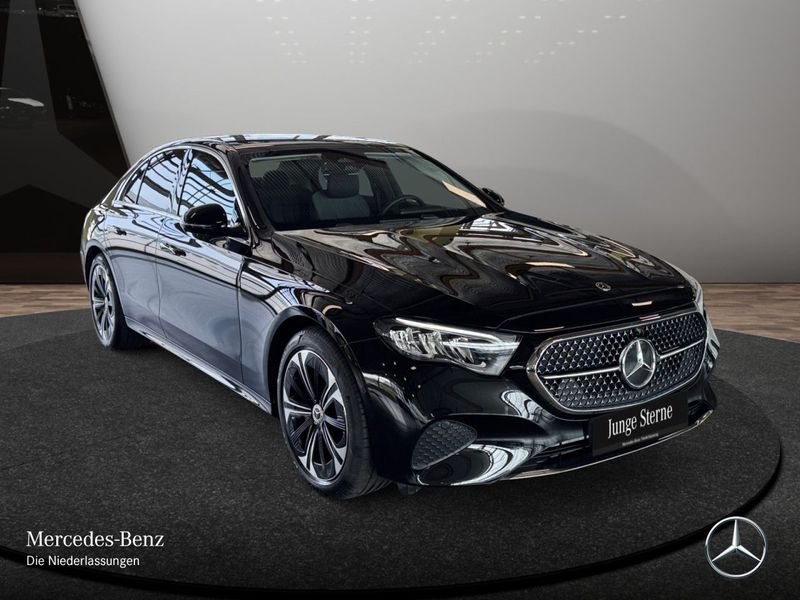 Mercedes-Benz E 300 e 4M Hybrid Avantgarde 360° Pano Distr. LED — photo 5