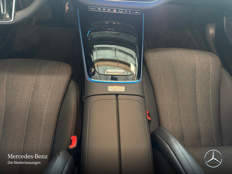 Mercedes-Benz E 300 e 4M Hybrid Avantgarde 360° Pano Distr. LED — photo 15