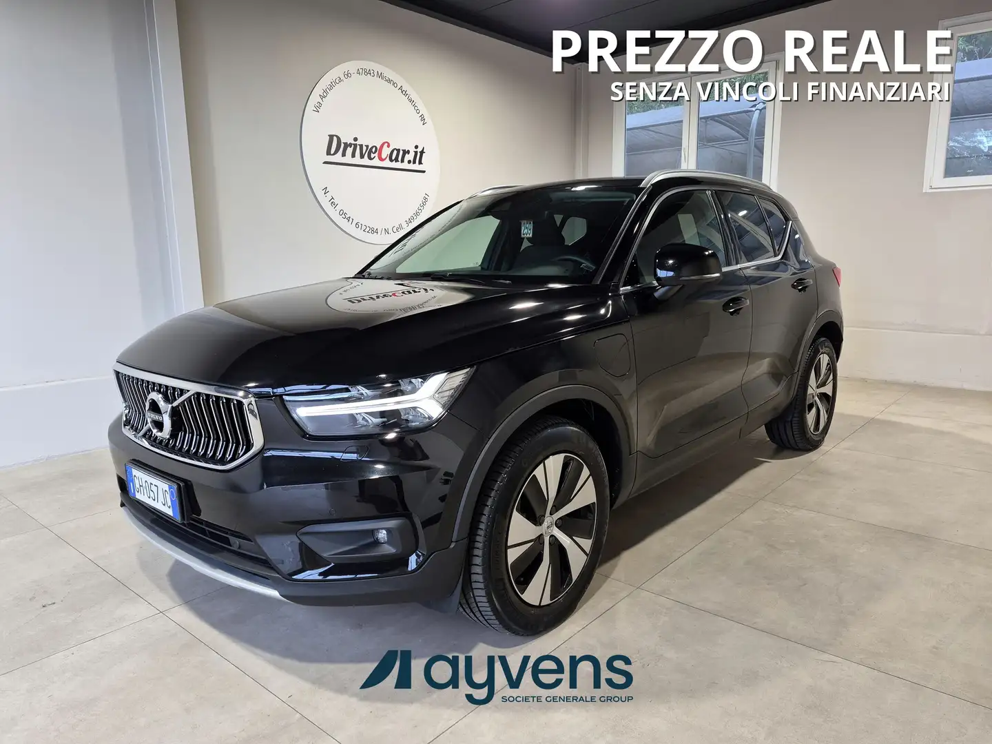 Volvo XC40 1.5 PLUG-IN T4 INSCRIPTION FULL-LED CARPLAY NAVI Schwarz - 1