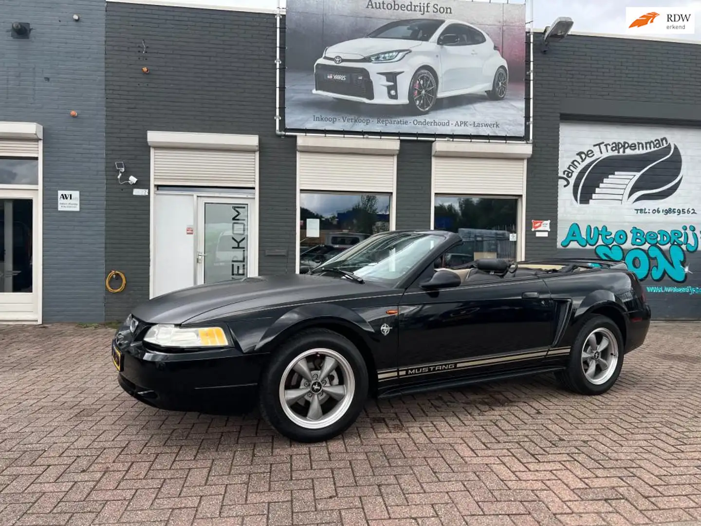 Ford Mustang USA 3.8 V6 Convertible COLLECTORS ITEM TOP STAAT C Zwart - 1