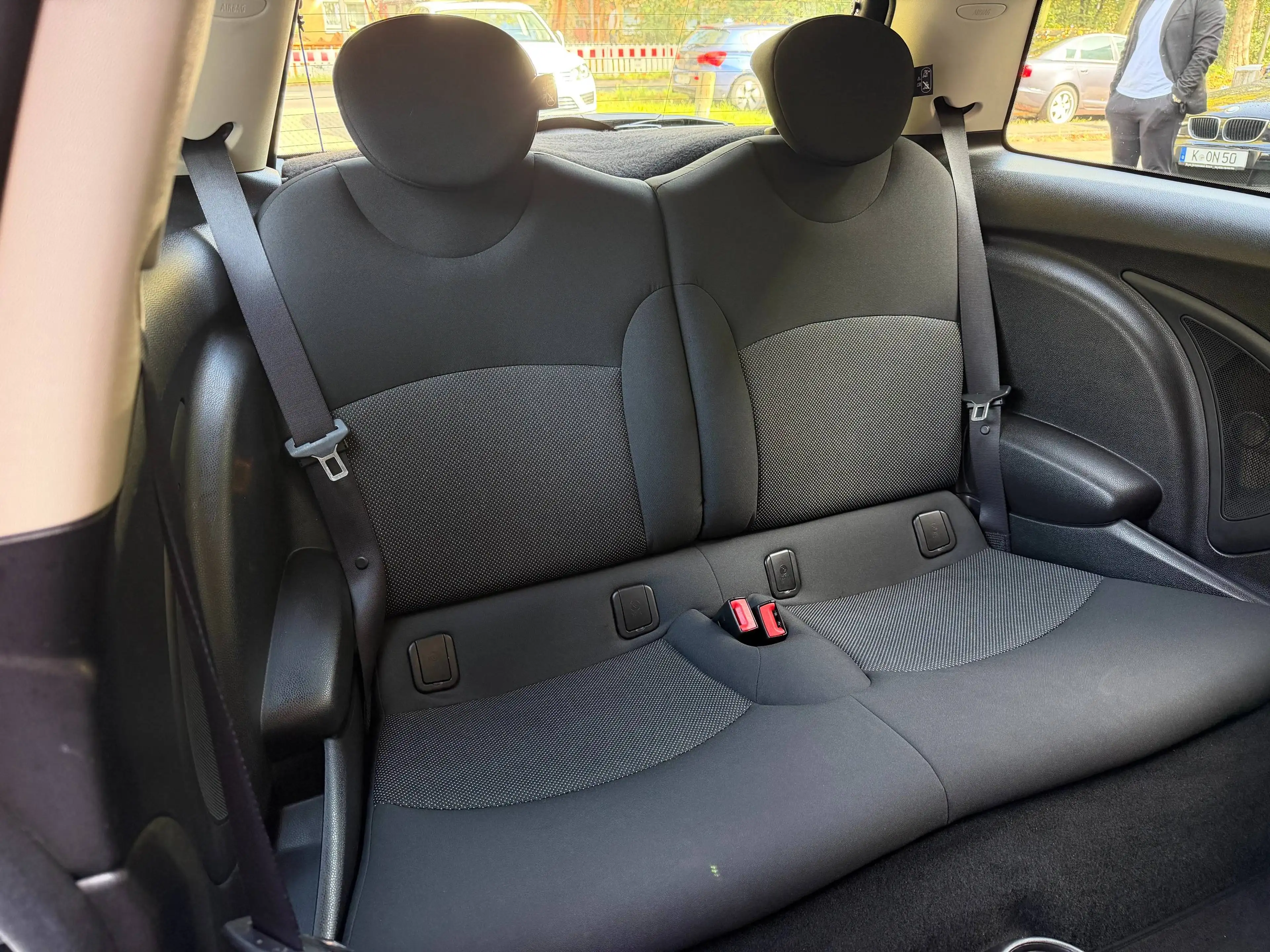 MINI One /2HAND/S-HEFT/TÜV/KLIMA/SERVO/ALLWETTER/CD/RADIO — photo 14