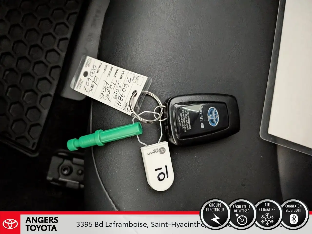Toyota Prius снимка Toyota Prius