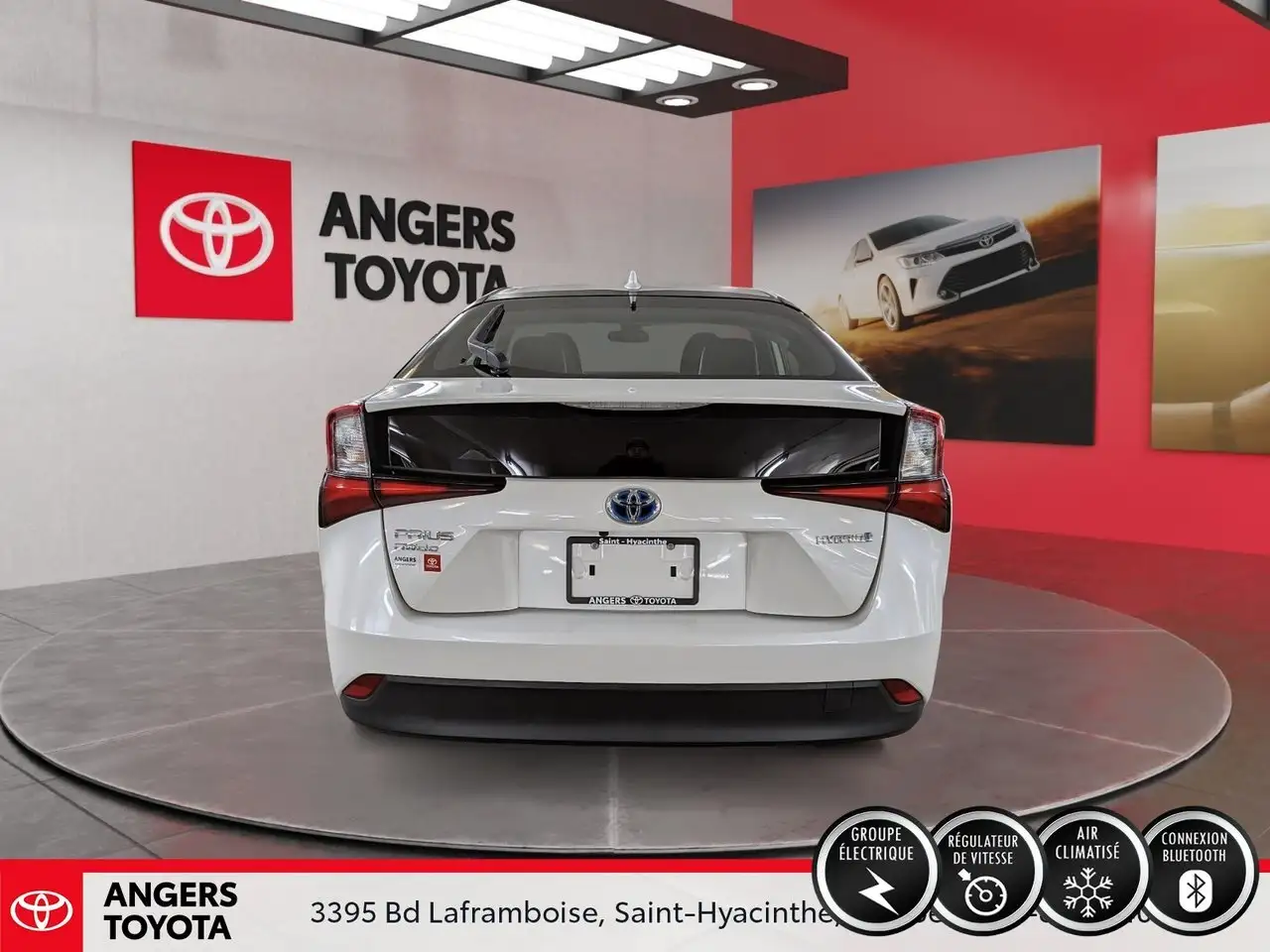 Toyota Prius снимка Toyota Prius