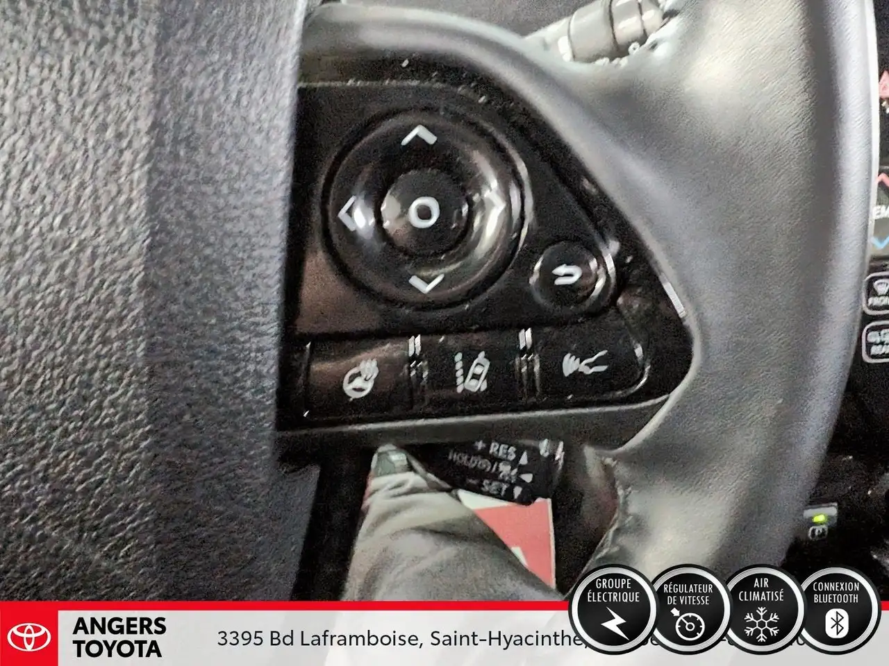 Toyota Prius снимка Toyota Prius