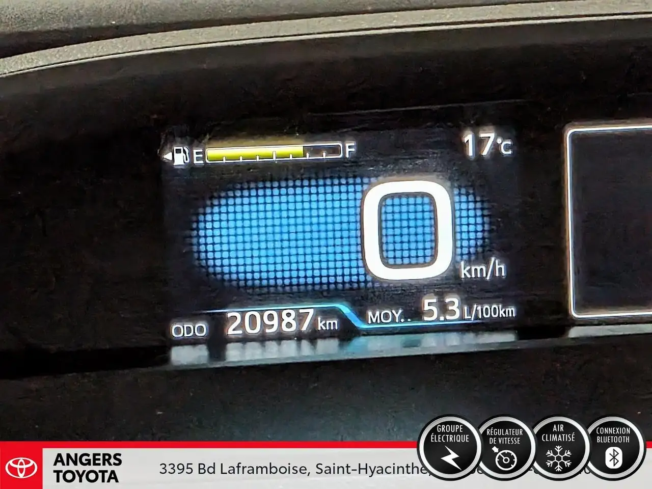 Toyota Prius снимка Toyota Prius
