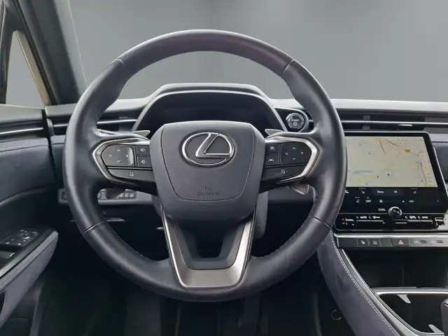 Lexus LBX view 14