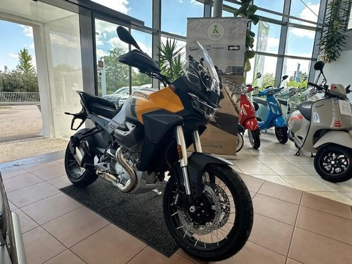 Moto Guzzi Stelvio PFF - 1