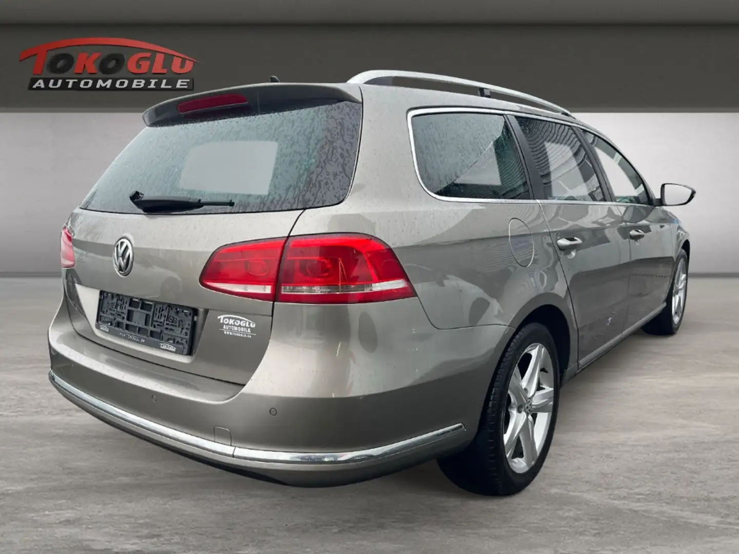 Volkswagen Passat Variant Comfortline BlueMotion 2.0 TDI BMT StandHZ Braun - 2