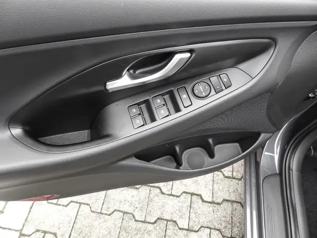 Hyundai I30 view 8