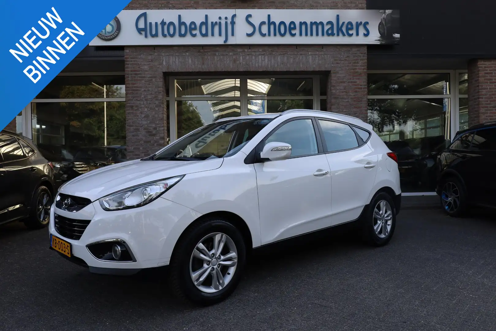 Hyundai iX35 1.6i GDI NAVI 4xSTOELVERWARMING CRUISE PDC CLIMA H Wit - 1