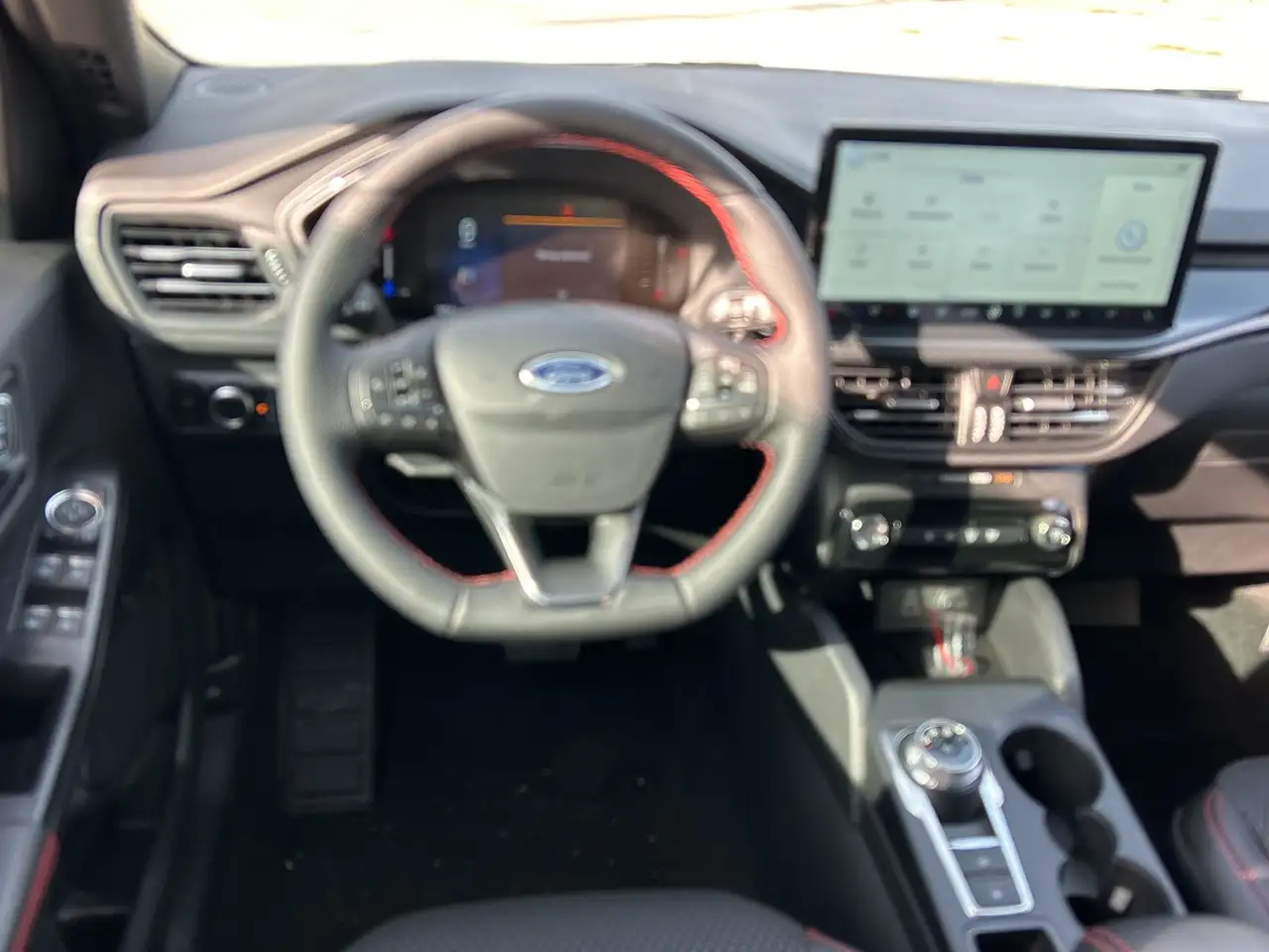 Ford Escape снимка Ford Escape
