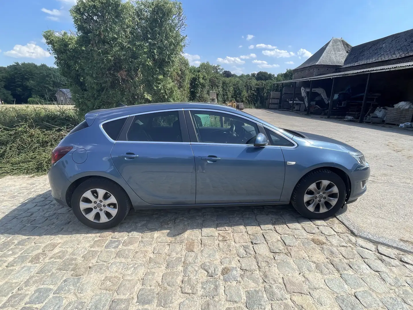 Opel Astra Astra 1.6 CDTi ecoFLEX Enjoy Start Blauw - 1