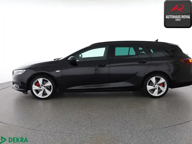 Opel Insignia view 2