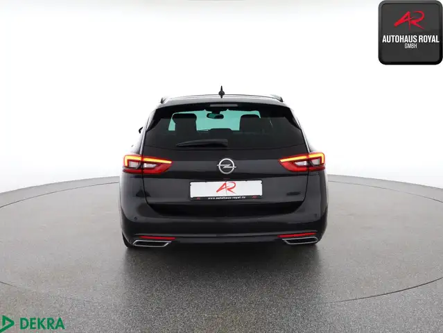 Opel Insignia view 4