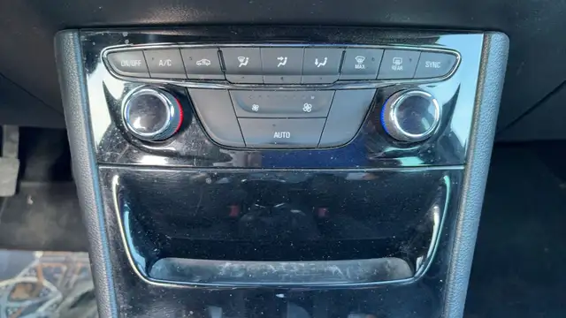 Opel Astra view 13