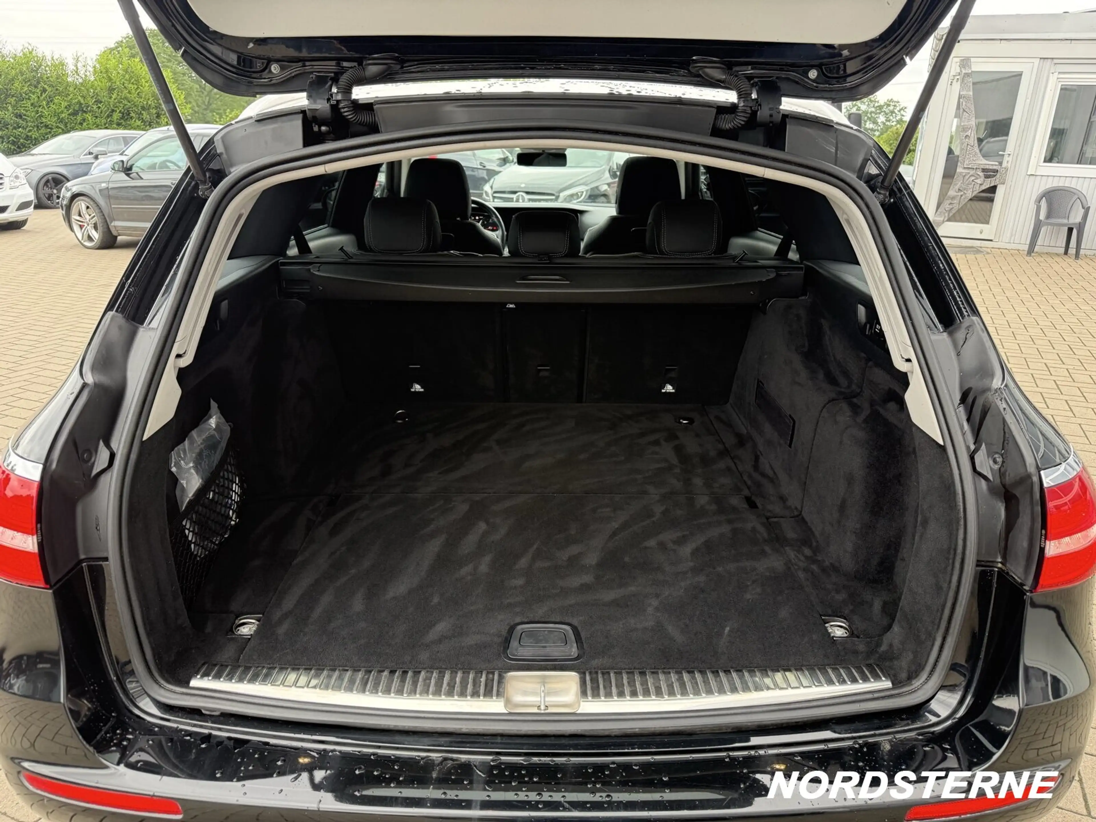 Mercedes-Benz E 350 E 350 T d EXCLUSIVE COMAND Volleder AHK LED ILS — photo 13