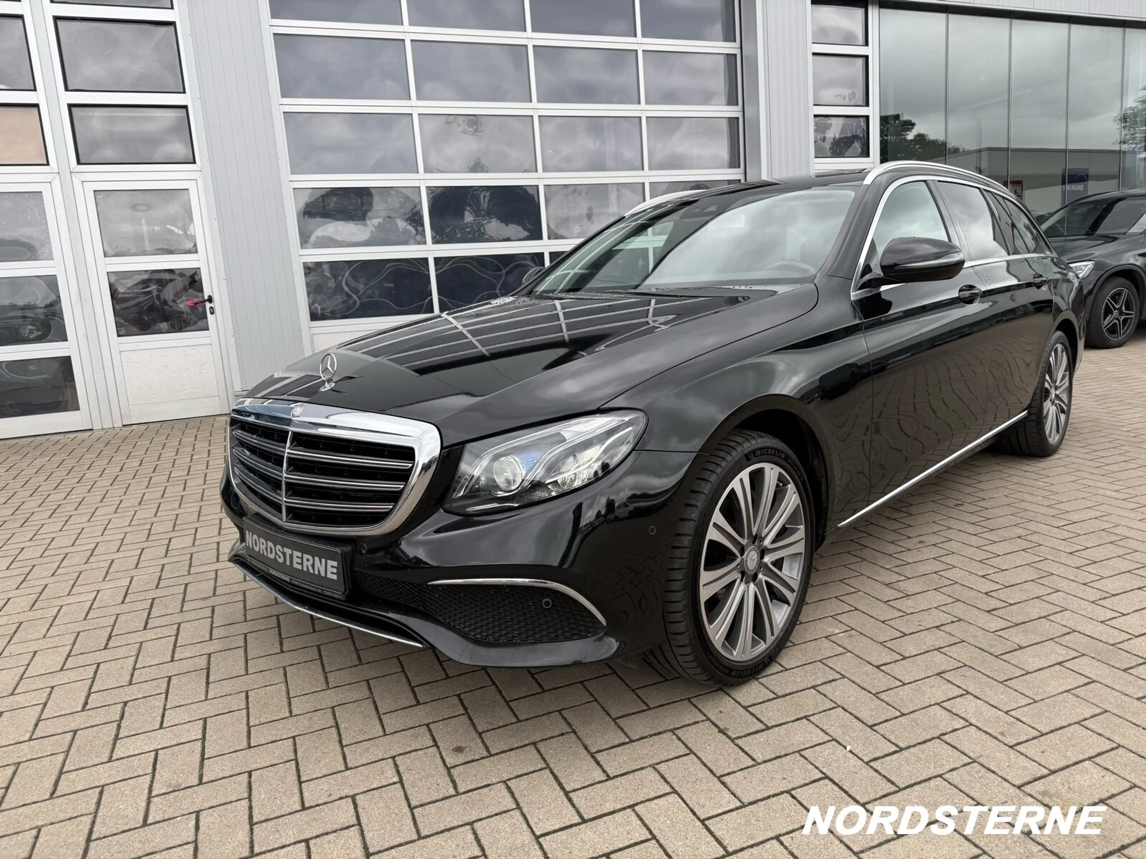 Mercedes-Benz E 350 E 350 T d EXCLUSIVE COMAND Volleder AHK LED ILS — photo 8