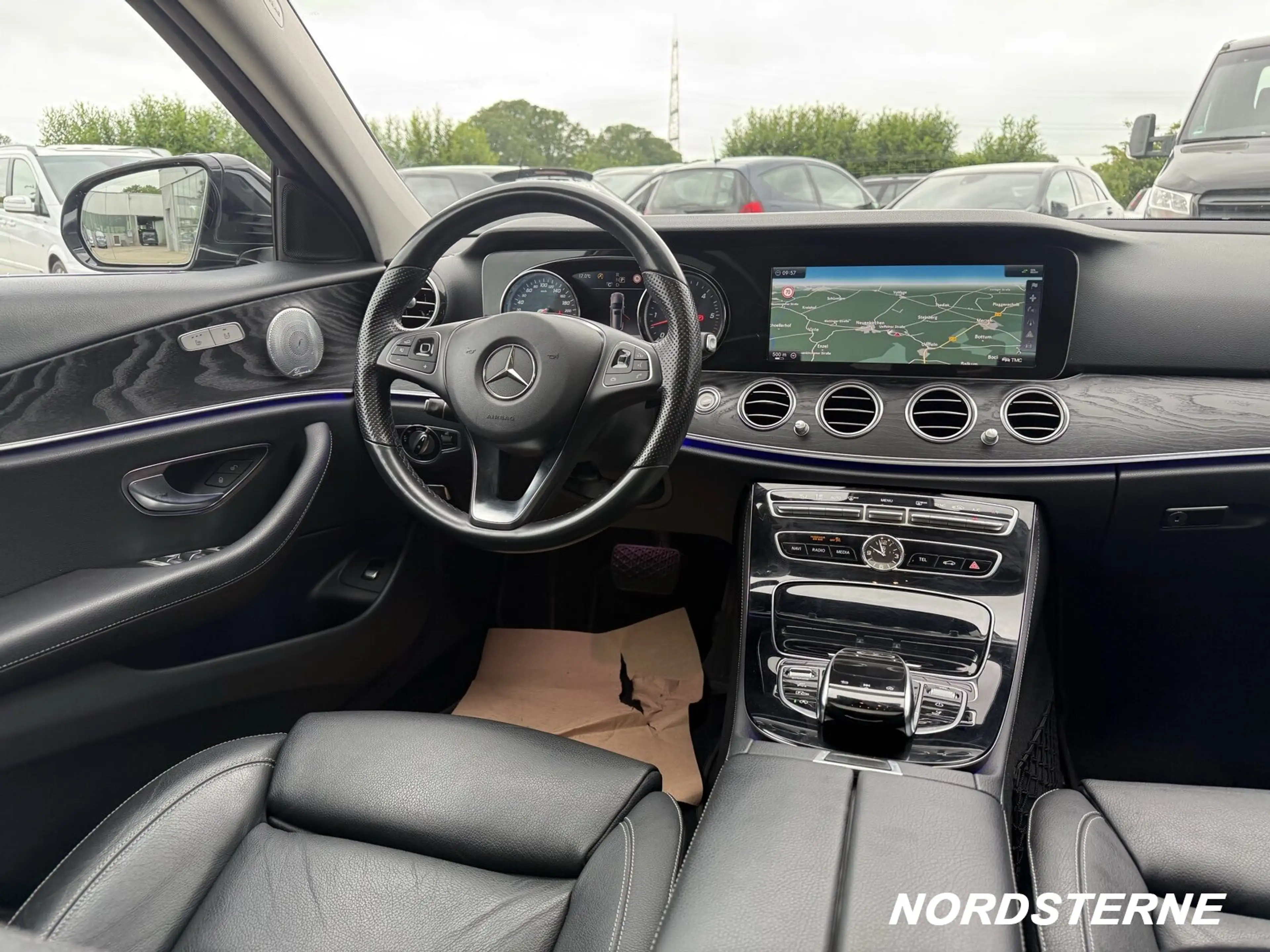 Mercedes-Benz E 350 E 350 T d EXCLUSIVE COMAND Volleder AHK LED ILS — photo 9