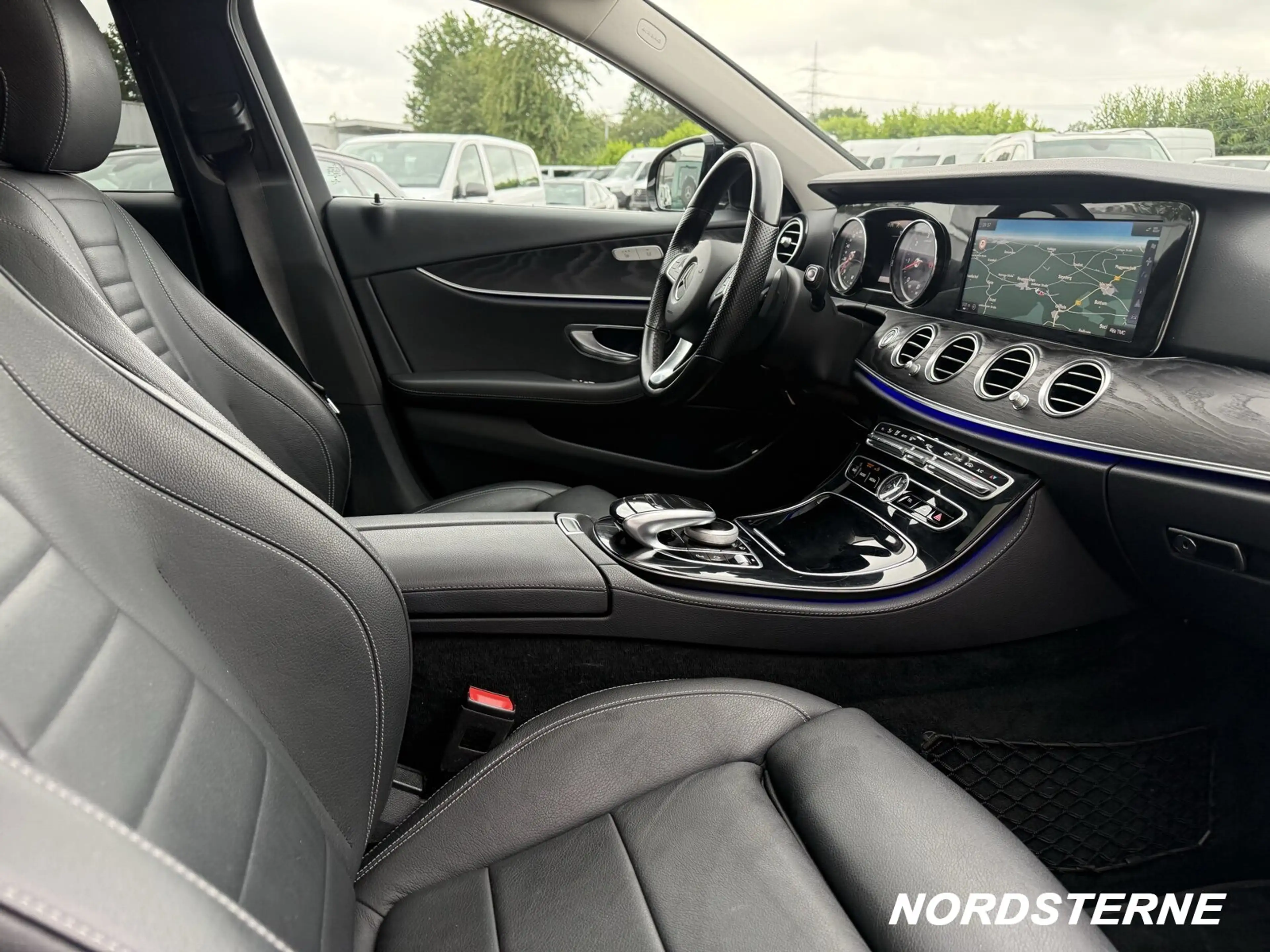 Mercedes-Benz E 350 E 350 T d EXCLUSIVE COMAND Volleder AHK LED ILS — photo 12