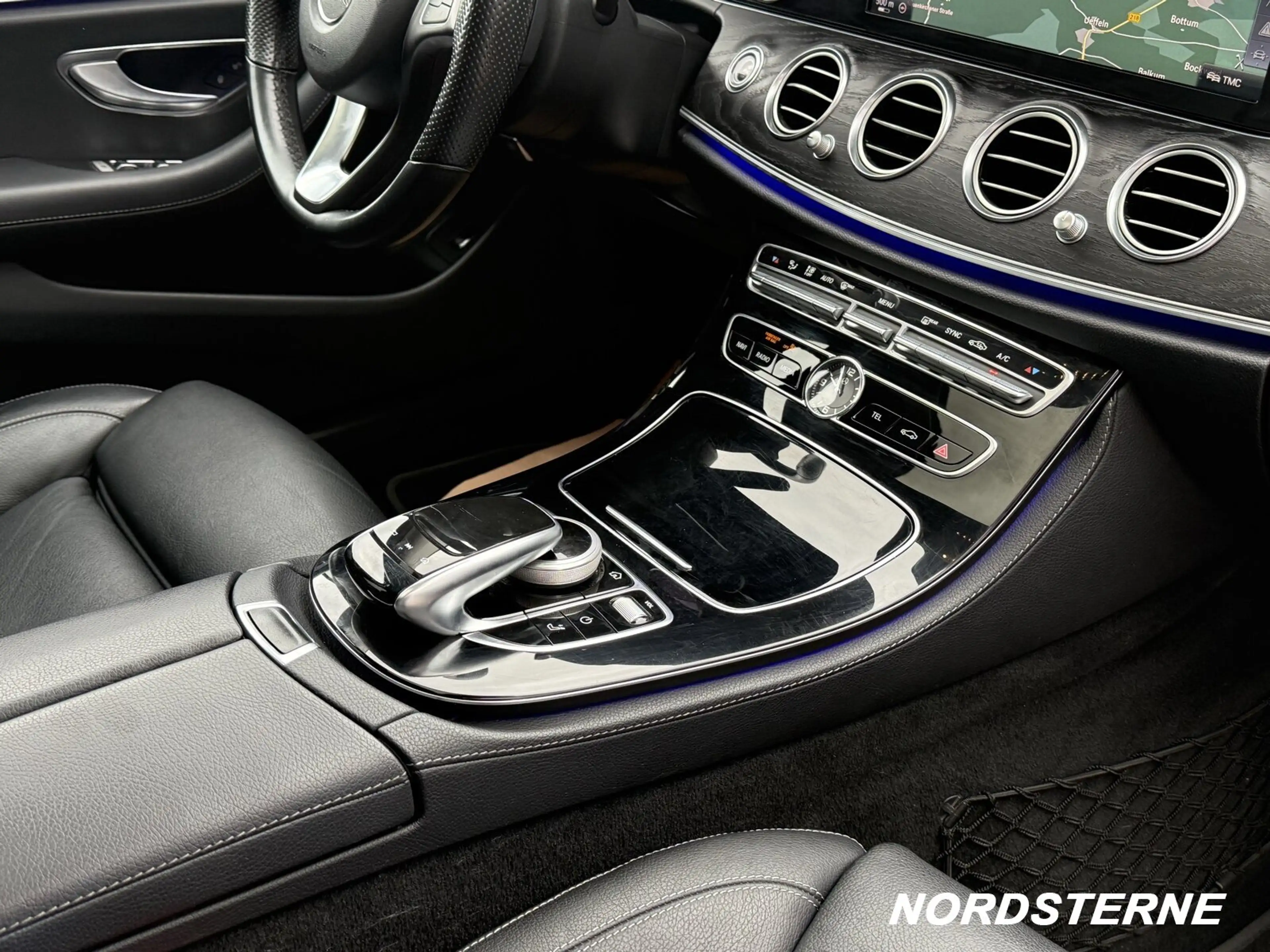 Mercedes-Benz E 350 E 350 T d EXCLUSIVE COMAND Volleder AHK LED ILS — photo 18