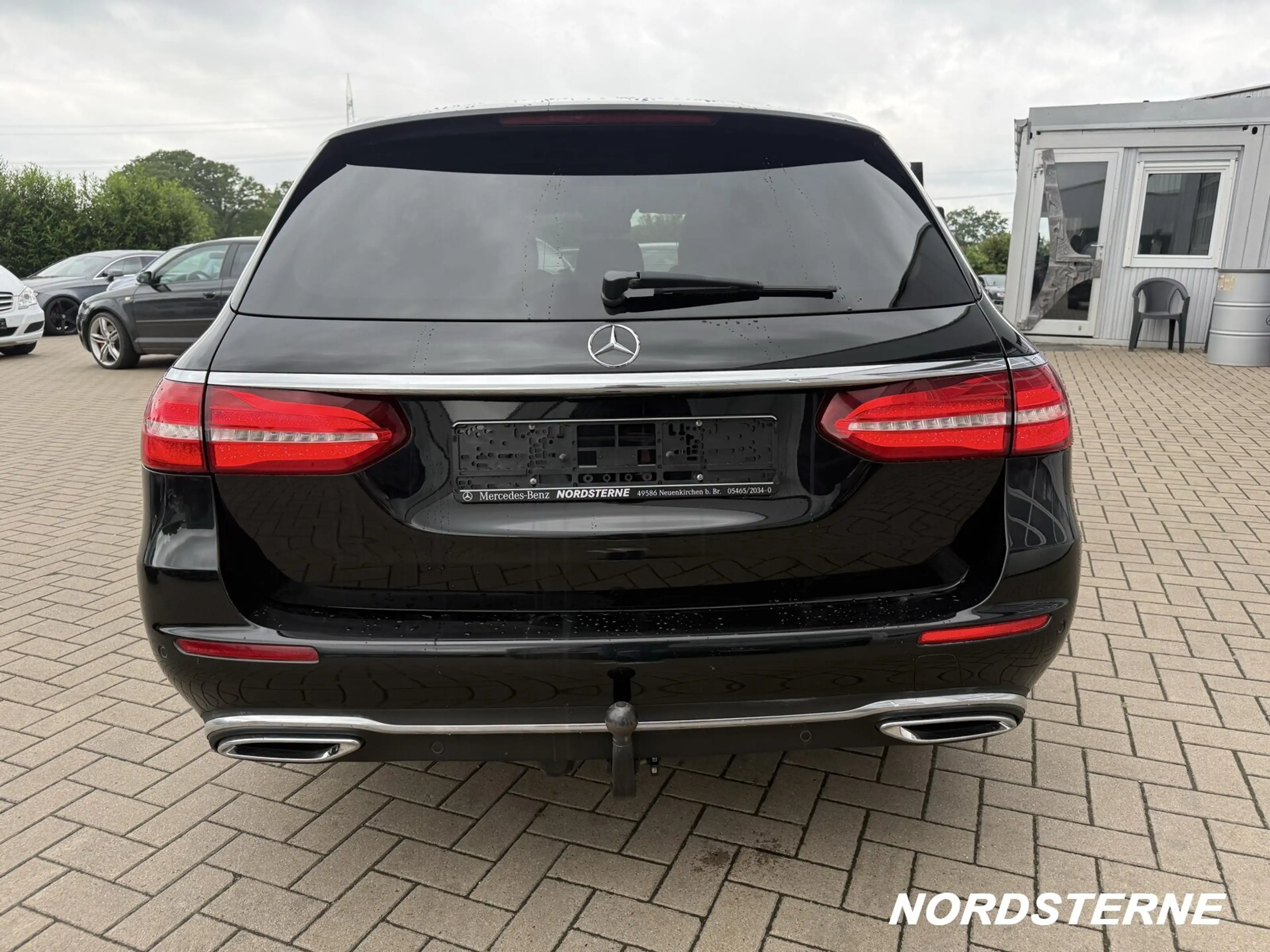 Mercedes-Benz E 350 E 350 T d EXCLUSIVE COMAND Volleder AHK LED ILS — photo 5
