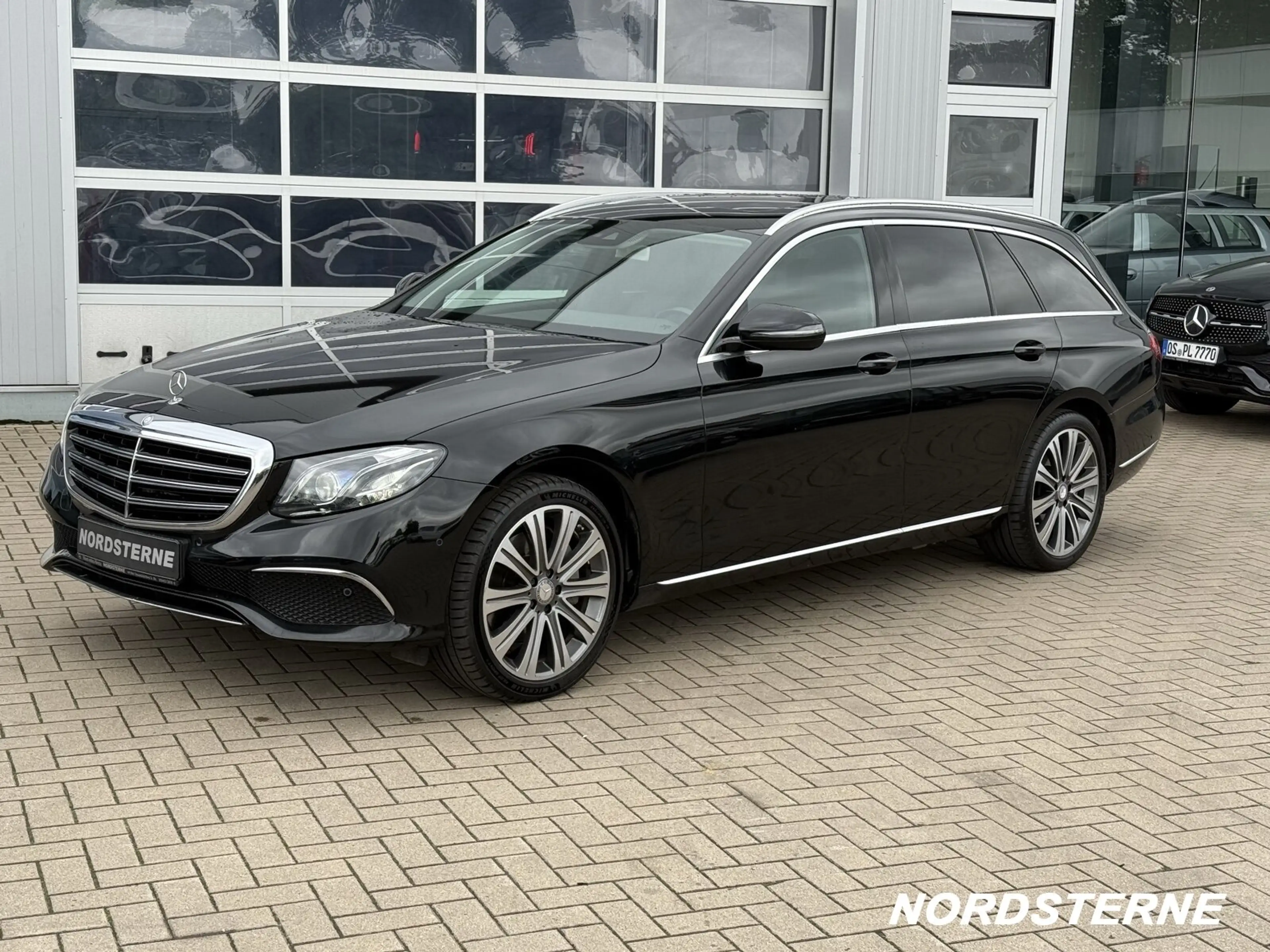Mercedes-Benz E 350 E 350 T d EXCLUSIVE COMAND Volleder AHK LED ILS — photo 24