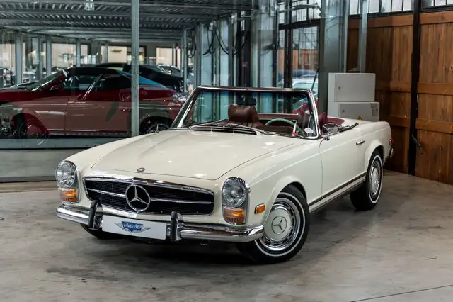 Mercedes-Benz 280 SL Pagode