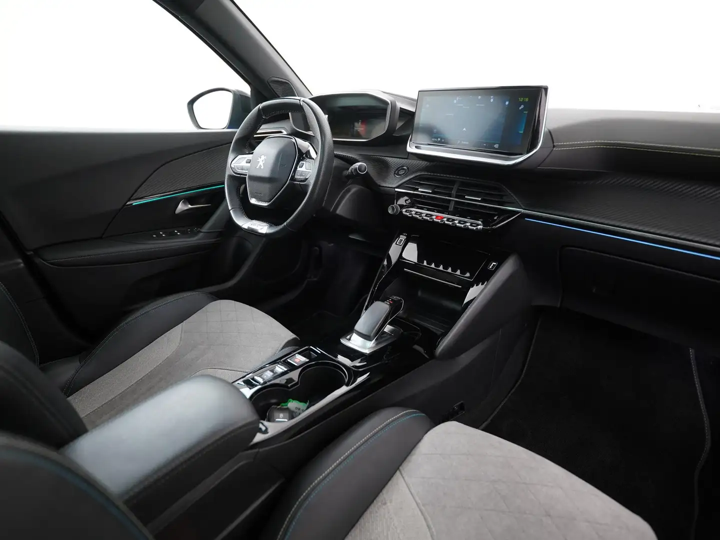 Peugeot e-2008 EV GT Première 50 kWh | 1 Fase | Panoramadak | Zon Bleu - 2